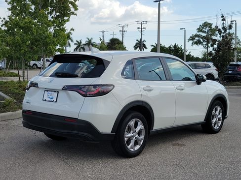 Used 2024 Honda HR-V LX image 6