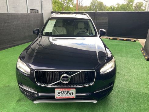 Used 2017 Volvo XC90 T6 Momentum w/ Vision Package AWD/4WD image 9
