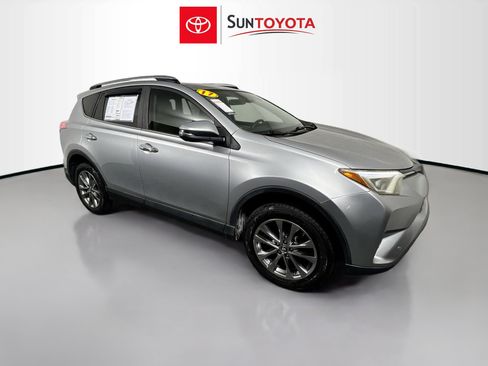 Used 2017 Toyota RAV4 Limited image 1