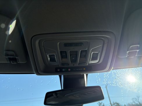 Used 2021 GMC Sierra 1500 SLT w/ SLT Premium Plus Package image 18