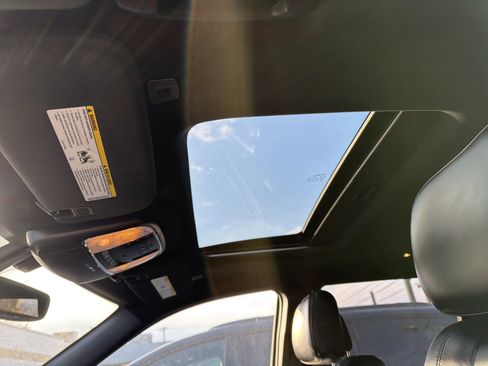 Used 2020 Jeep Grand Cherokee Limited X image 24