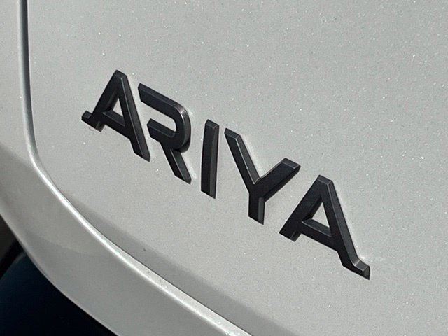 Used 2023 Nissan Ariya FWD image 36