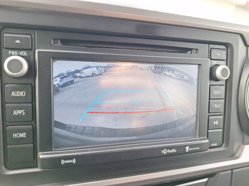 Used 2018 Toyota Tacoma SR5 image 26