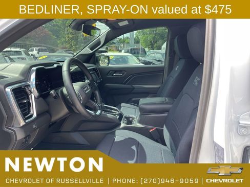 Used 2024 GMC Canyon Elevation w/ Trailering Package AWD/4WD image 4