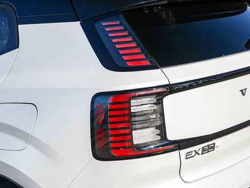 New 2026 Volvo EX30 Ultra w/ Climate Package image 11