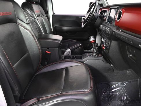 Used 2019 Jeep Wrangler Unlimited Rubicon AWD/4WD image 16
