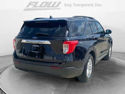 Used 2022 Ford Explorer XLT image 8