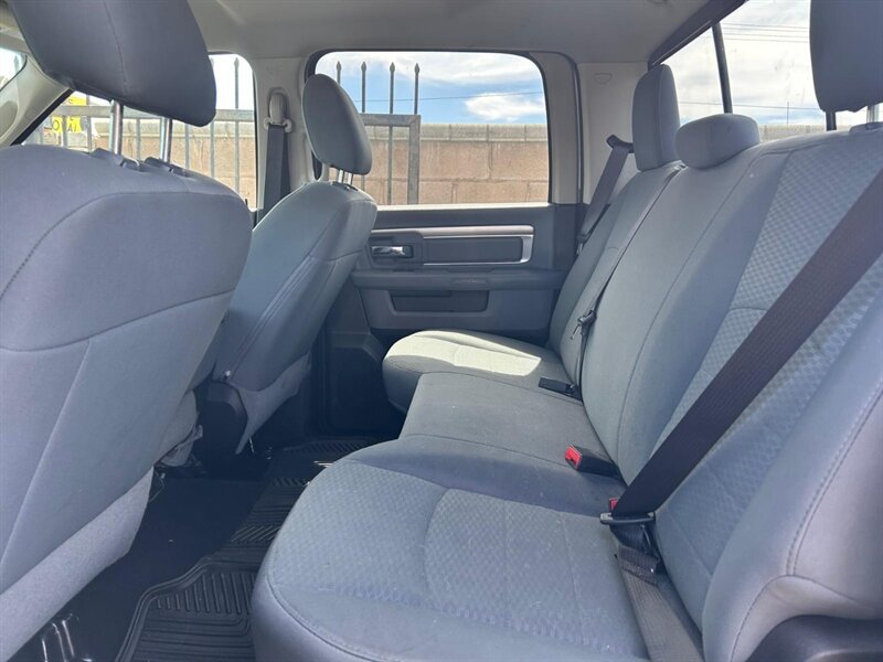 Used 2020 RAM 1500 Classic SLT RWD image 9