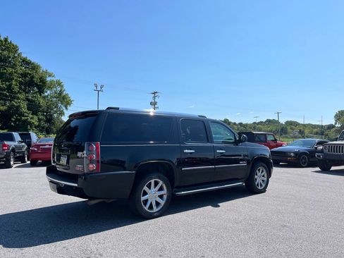 Used 2012 GMC Yukon XL Denali AWD/4WD image 29