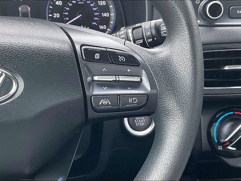 Used 2022 Hyundai Kona SEL FWD image 12