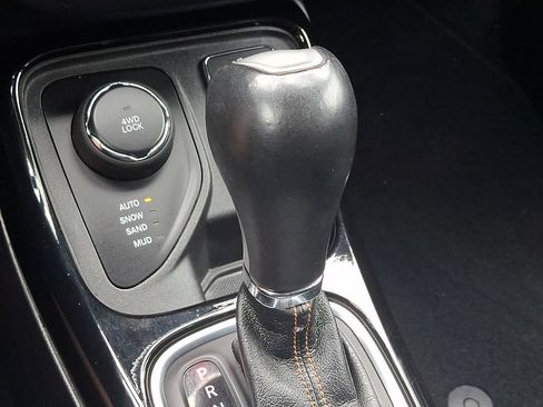 Used 2019 Jeep Compass Limited AWD/4WD image 15