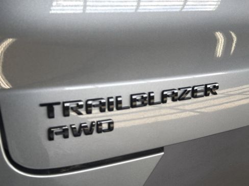 New 2026 Chevrolet TrailBlazer LT w/ Midnight Edition image 9