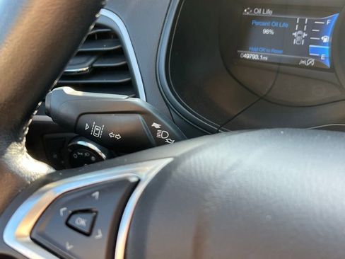 Used 2023 Ford Edge SEL image 32