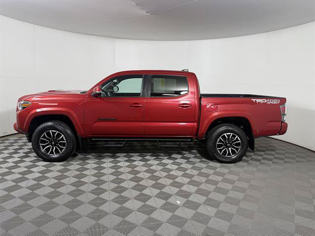 Certified 2022 Toyota Tacoma TRD Sport w/ Technology Package AWD/4WD image 4