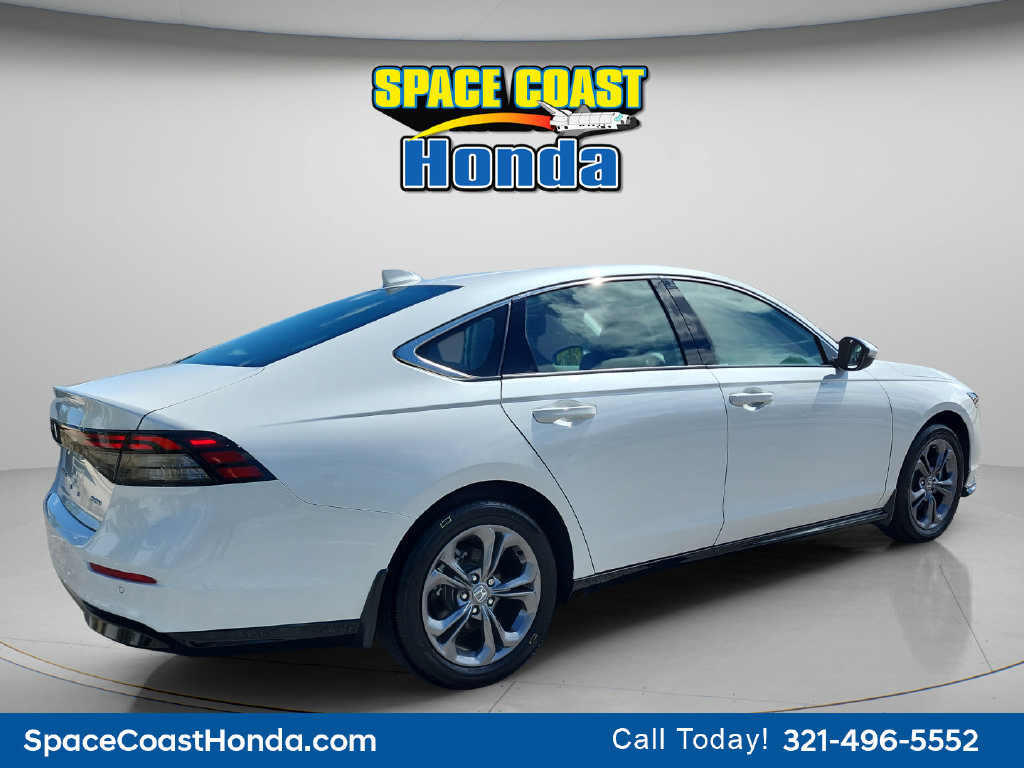 Used 2025 Honda Accord EX-L image 3