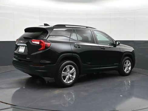 Certified 2023 GMC Terrain SLE w/ Driver Convenience Package AWD/4WD image 5