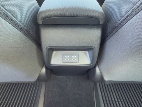 Used 2024 Toyota Corolla LE image 14