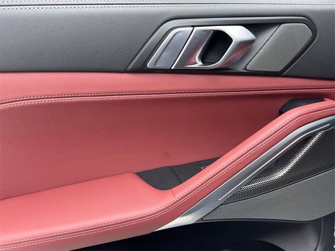 Used 2022 BMW X6 xDrive40i w/ Executive Package image 45