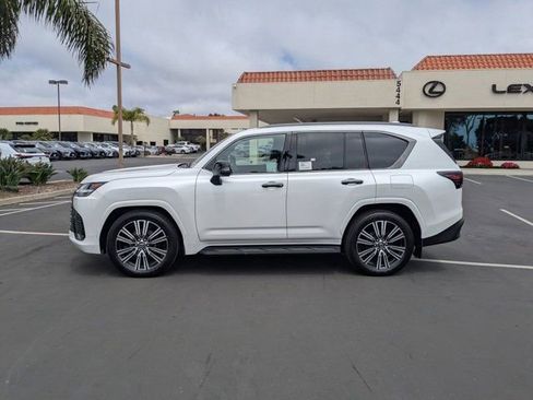 New 2025 Lexus LX 600 4WD w/ Luxury Package image 6