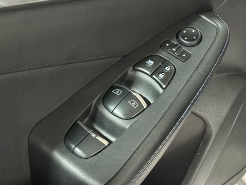 Used 2018 Nissan Maxima 3.5 S image 21