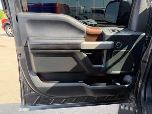 Used 2018 Ford F150 Raptor w/ Equipment Group 802A Luxury AWD/4WD image 6