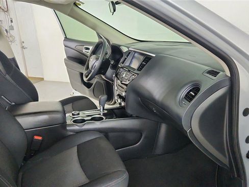 Certified 2020 Nissan Pathfinder S image 39