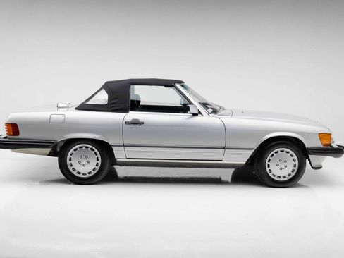 Used 1987 Mercedes-Benz 560 SL image 31