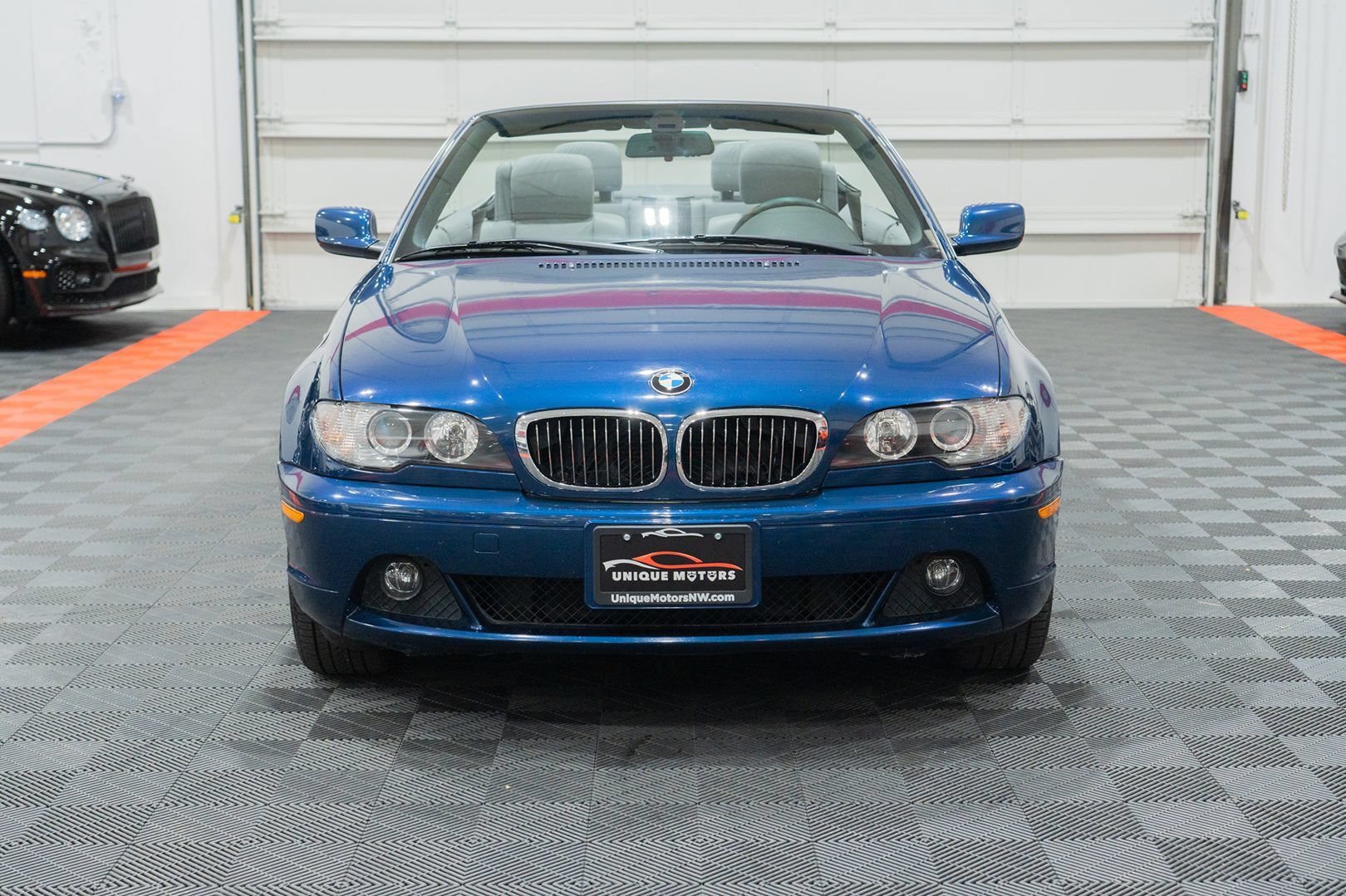 Used 2006 BMW 330Ci Convertible RWD image 2
