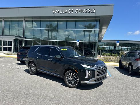 Used 2025 Hyundai Palisade Calligraphy image 1