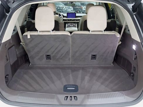 Used 2024 Lincoln Aviator Reserve w/ Equipment Group 201A AWD/4WD image 37