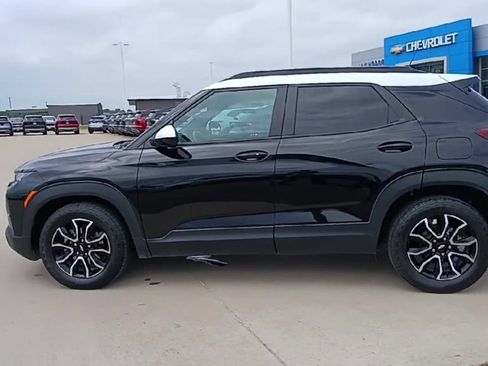 Certified 2021 Chevrolet TrailBlazer ACTIV w/ Convenience Package image 5