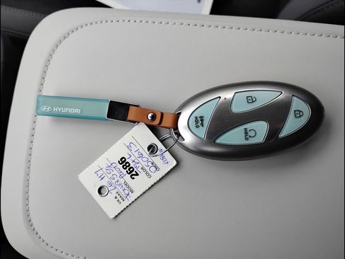 New 2026 Hyundai Ioniq 5 SE image 29