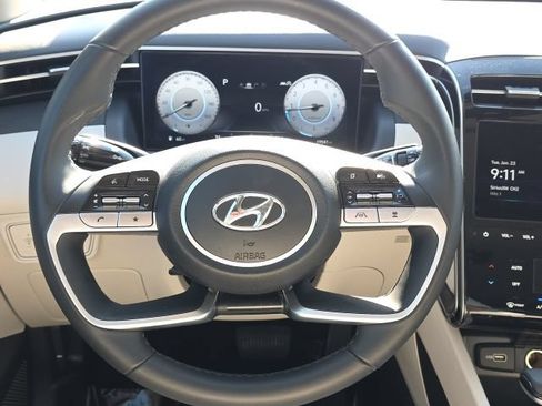 Certified 2024 Hyundai Tucson SEL w/ Convenience Package FWD image 12