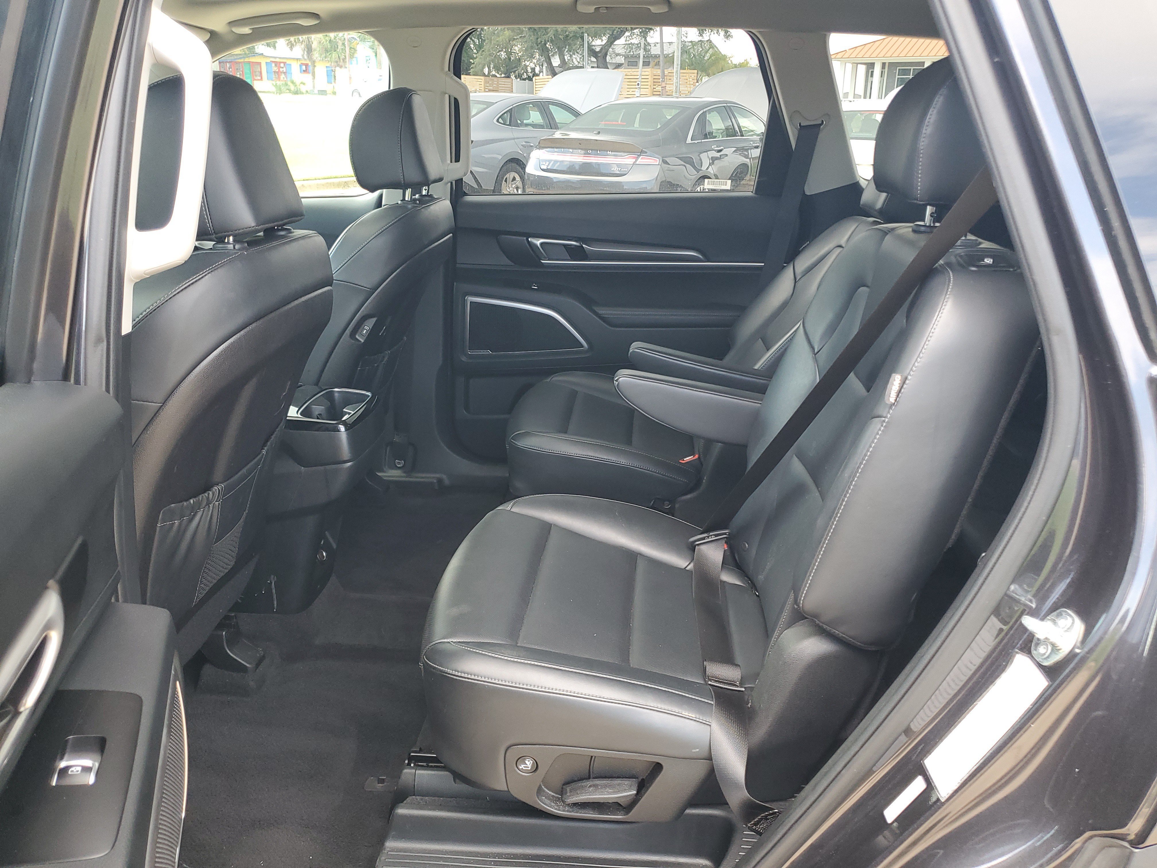 Used 2025 Kia Telluride S AWD/4WD image 28
