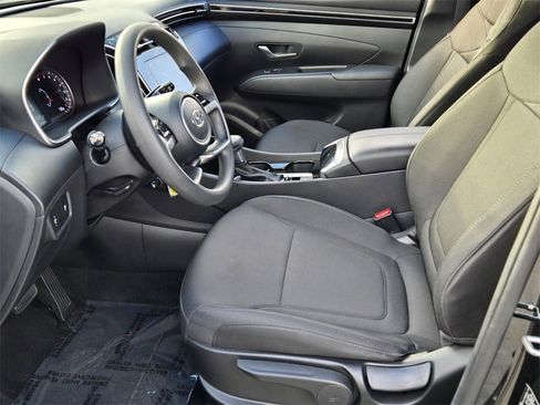Certified 2023 Hyundai Tucson SE image 10