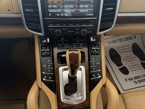 Used 2013 Porsche Cayenne Diesel AWD/4WD image 18