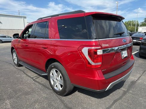 Used 2020 Ford Expedition XLT w/ Equipment Group 202A AWD/4WD image 4