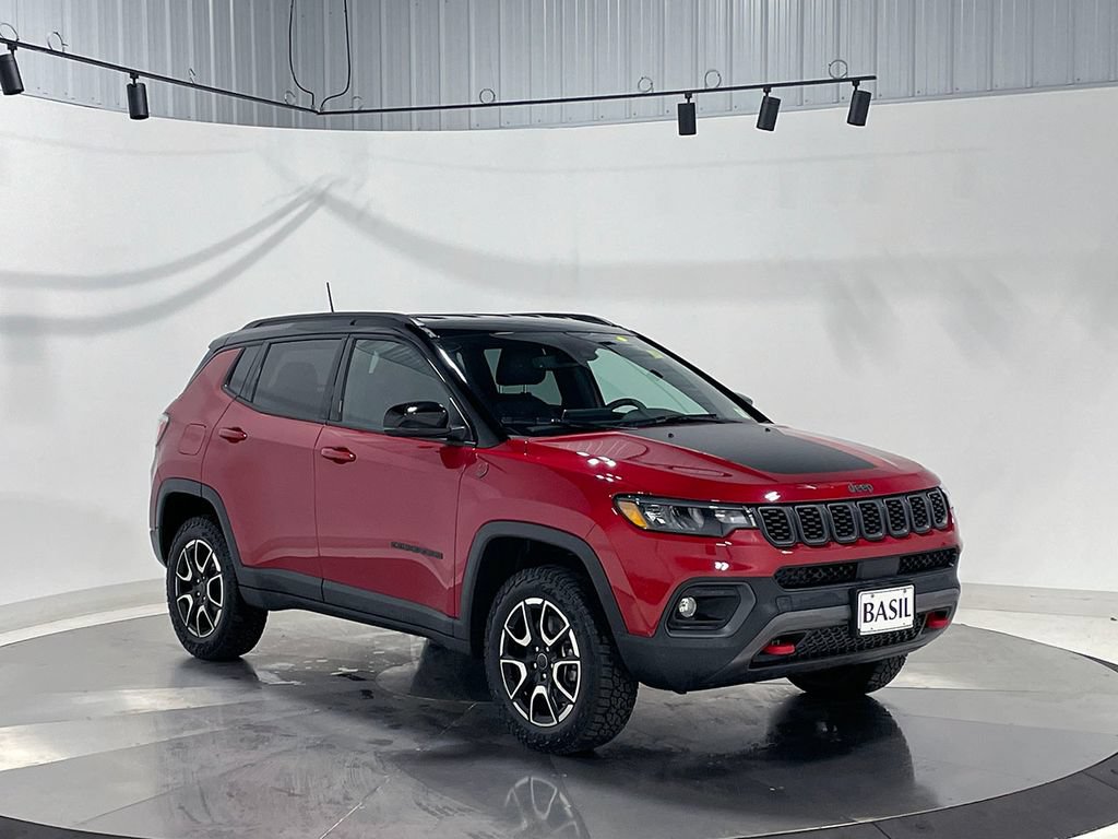 Used 2026 Jeep Compass Trailhawk AWD/4WD image 39