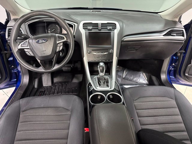Used 2013 Ford Fusion SE FWD image 2