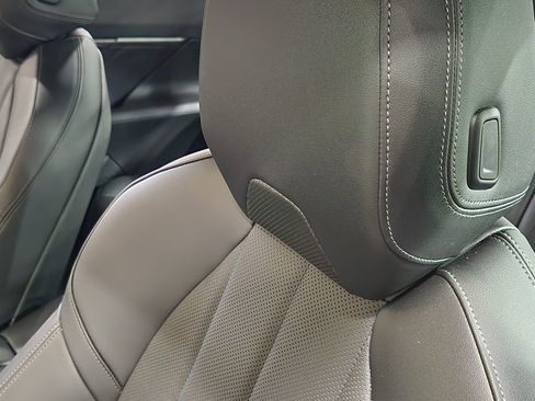 Used 2024 BMW 530i w/ Premium Package RWD image 32