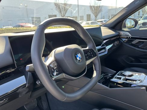 Certified 2026 BMW 530i xDrive w/ Premium Package image 16