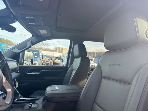 New 2026 GMC Sierra 2500 Denali w/ Denali Reserve Package image 15