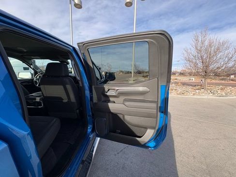 Used 2022 Chevrolet Silverado 1500 LTZ w/ LTZ Convenience Package II AWD/4WD image 26