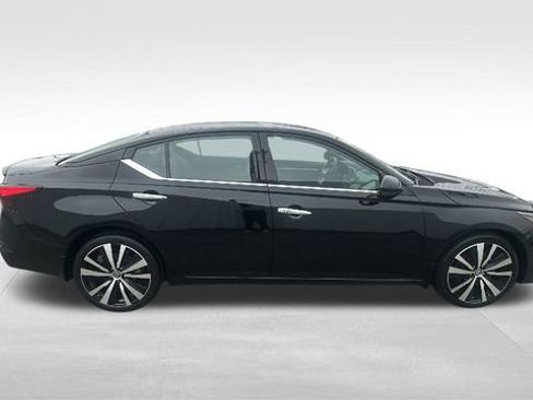 Used 2021 Nissan Altima 2.5 Platinum image 10