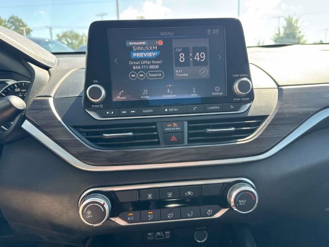 Used 2023 Nissan Altima 2.5 SV FWD image 30