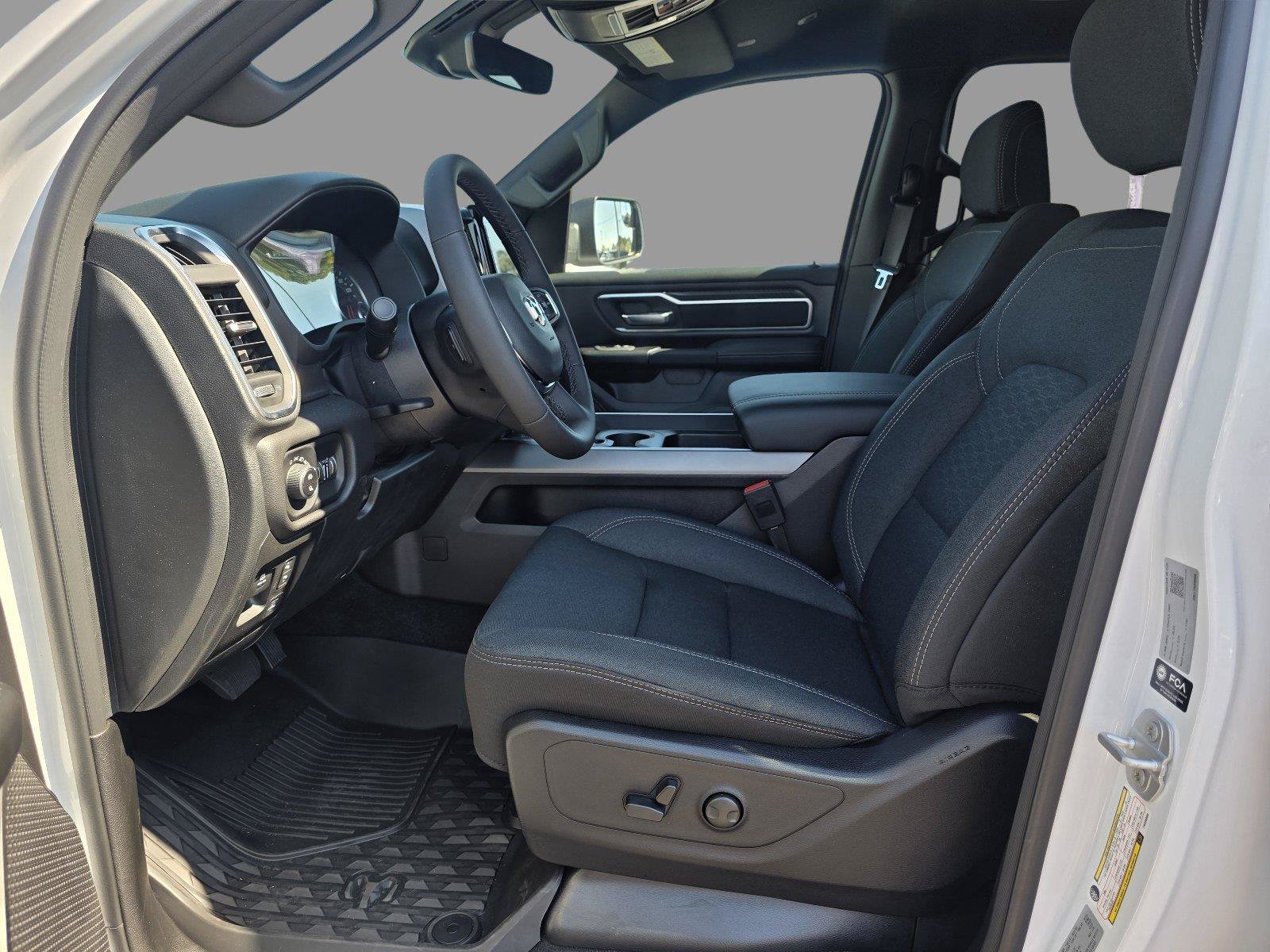 New 2027 RAM 3500 Big Horn AWD/4WD image 19