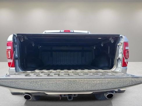 Used 2019 RAM 1500 Laramie AWD/4WD image 4