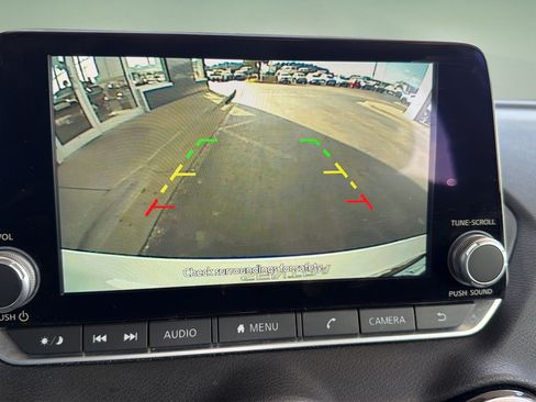 Certified 2024 Nissan Sentra SR FWD image 21