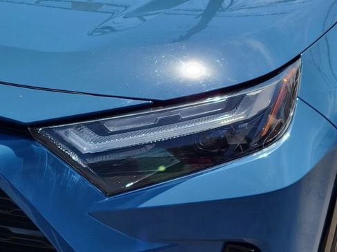 Used 2022 Toyota RAV4 SE w/ SE Grade Weather Package AWD/4WD image 27