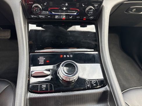 Used 2024 Jeep Grand Cherokee Limited 4xe image 15